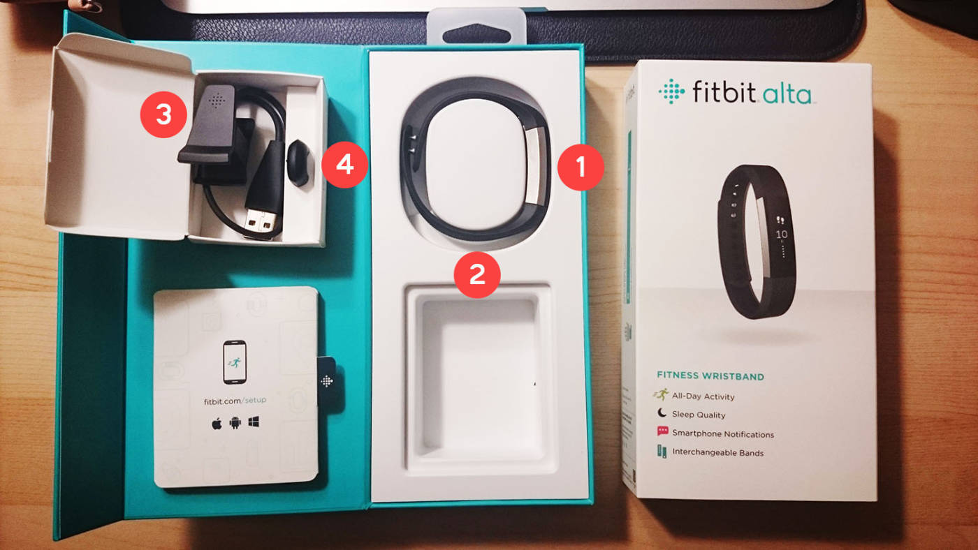 Fitbit Alta HR - Package box