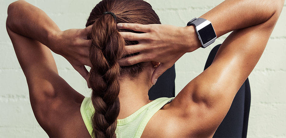 Fitbit Ionic - Girl
