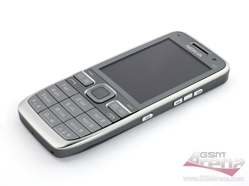 Nokia E52