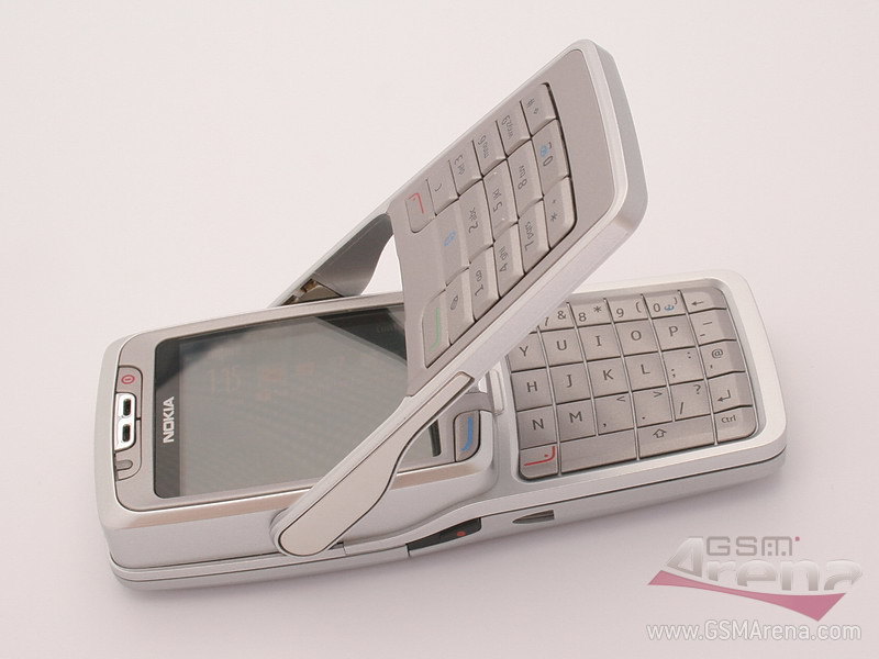 Nokia E70