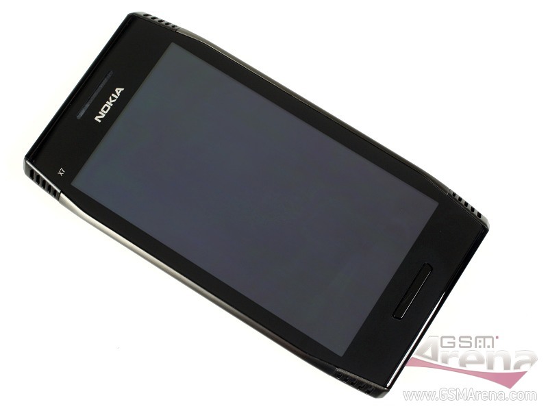 Nokia X7-00