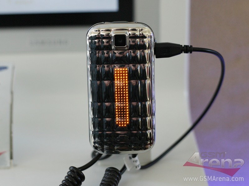 Samsung S5150 Diva folder