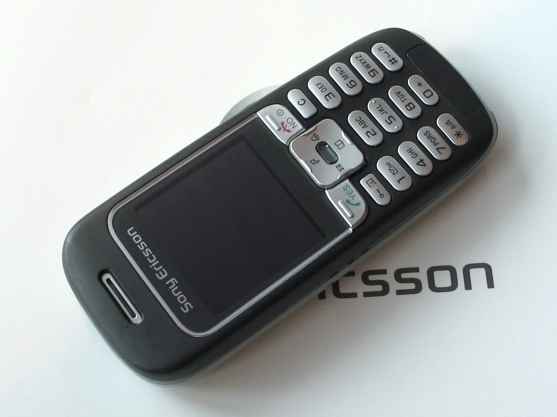 Sony Ericsson J220