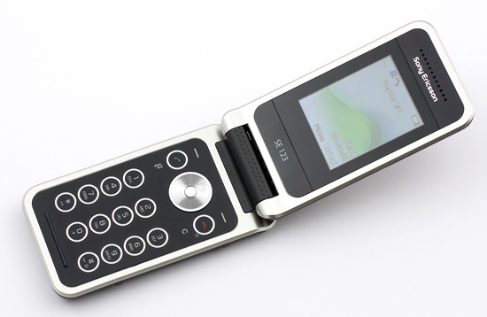 Sony Ericsson R306 Radio